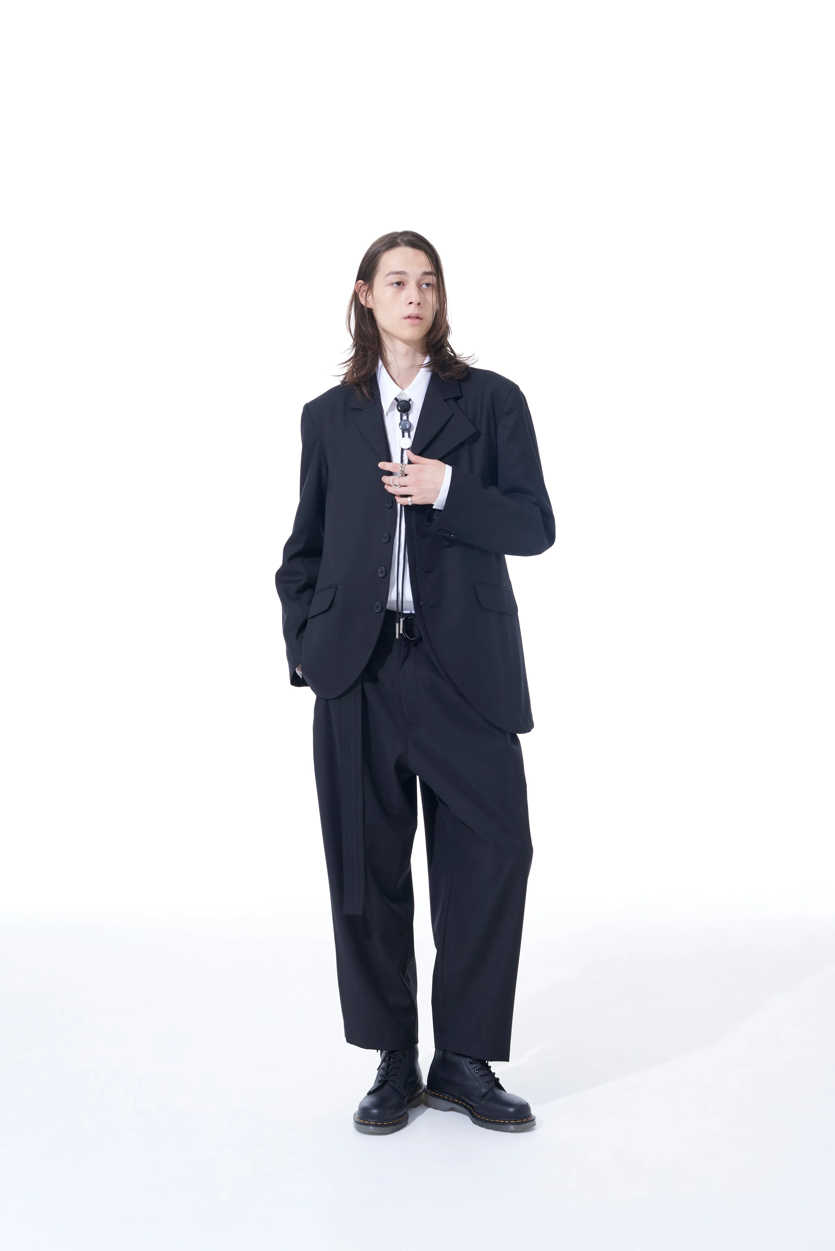 T/W GABARDINE 2-TUCK TAPERED BELT PANTS